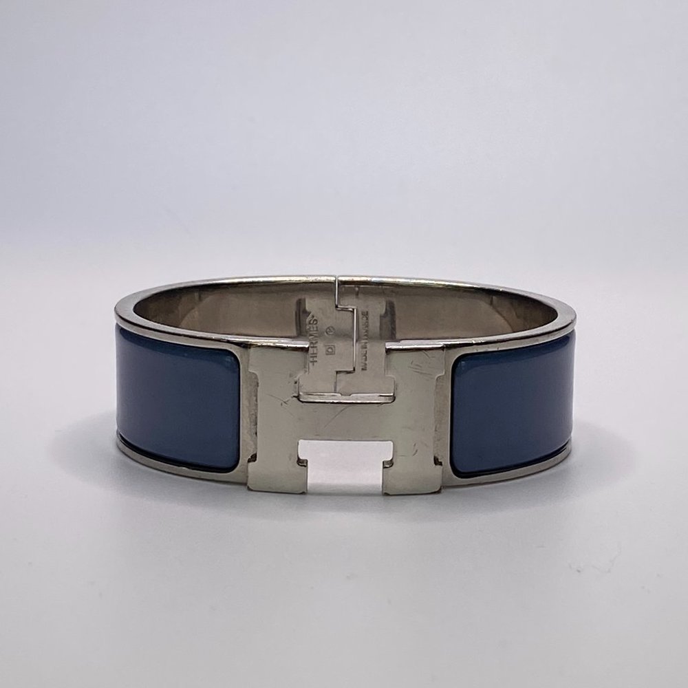 Lavender Enamel Hermes "Clic Clac H" Bracelet
